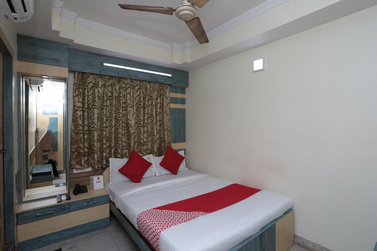 Oyo 26143 Hotel Abedin Kolkata Exterior photo